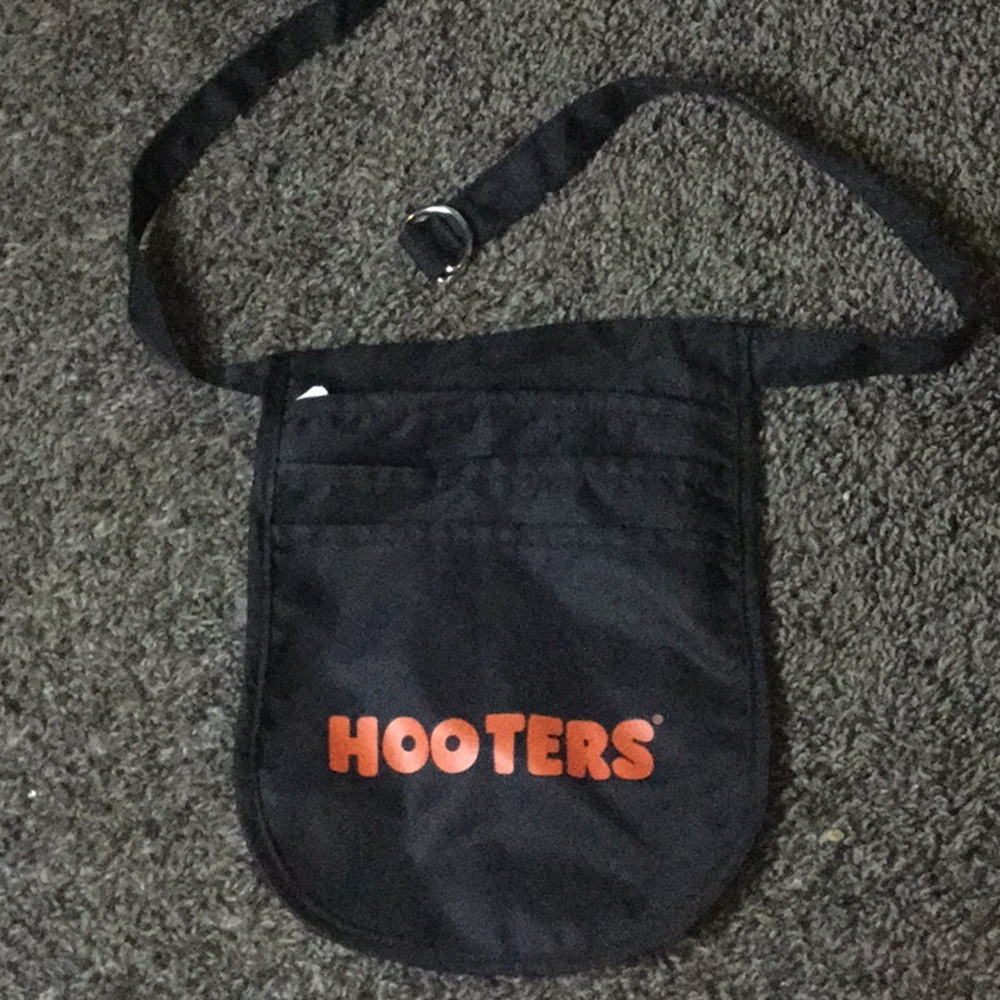 Black Hooters pouch